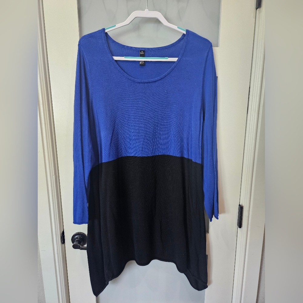 GNW Blue and Black Women's Top